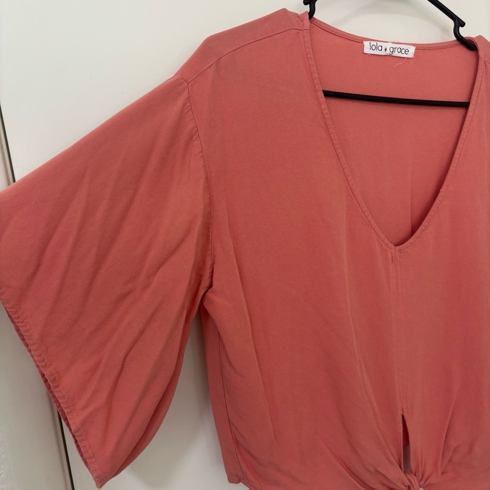 3/$15 Lola Grace Orange Tie-Front  low vneck Top size M - Picture 3 of 8